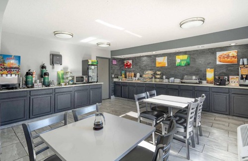 Bloomington Hotel | 51 m² Hotel ∙ 127 guests