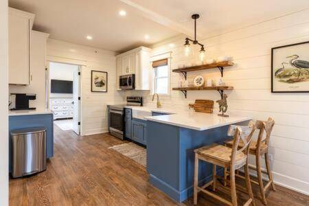 West Dundee Apartment | 53 m² Apartment ∙ 1 bedroom ∙ 2 guests