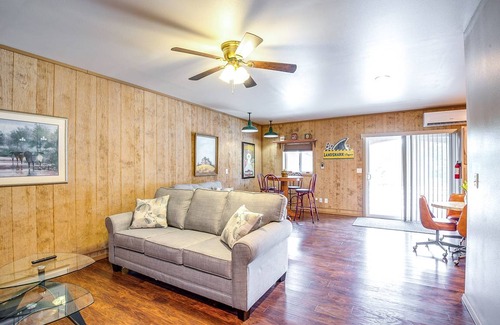 Murphysboro Apartment | 55 m² Apartment ∙ 1 bedroom ∙ 6 guests