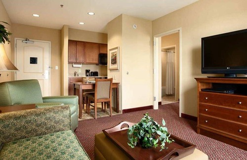 Forsyth Hotel | 55 m² Hotel ∙ 2 bedrooms ∙ 127 guests