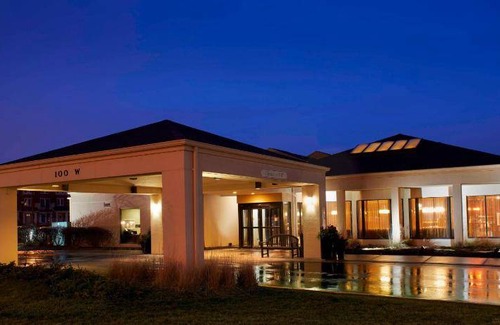 Arlington Heights Hotel | 60 m² Hotel ∙ 8 guests