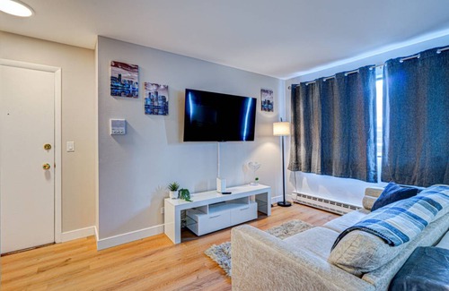O'Hare Condo | 70 m² Condo ∙ 1 bedroom ∙ 3 guests
