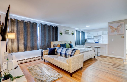 O'Hare Condo | 70 m² Condo ∙ 1 bedroom ∙ 3 guests