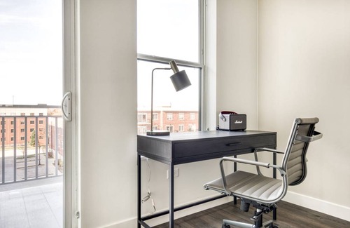 Elmhurst Apartment | 77 m² Apartment ∙ 1 bedroom ∙ 2 guests