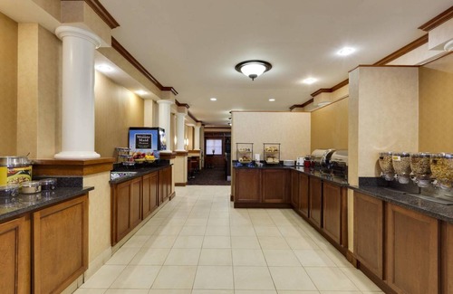 Warrenville Hotel | 78 m² Hotel ∙ 127 guests