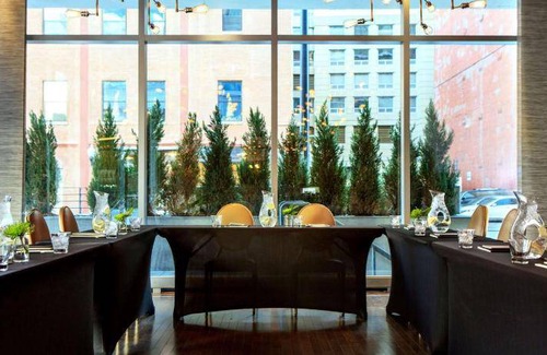 Downtown Chicago Hotel | 81 m² Hotel ∙ 127 guests