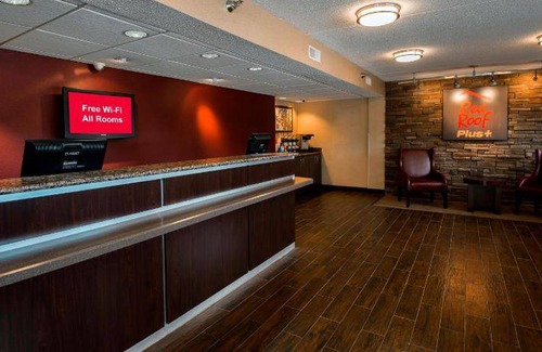 Naperville Hotel | 85 m² Hotel ∙ 10 guests
