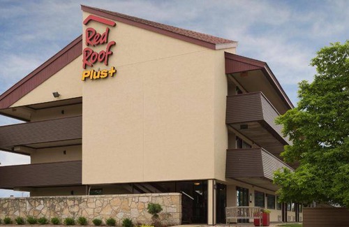Naperville Hotel | 85 m² Hotel ∙ 10 guests