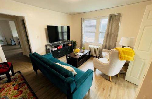 Evanston Apartment | 93 m² Apartment ∙ 2 bedrooms ∙ 6 guests