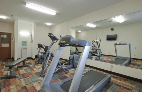 Quad Cities Hotel | AmericInn by Wyndham Moline Airport Quad Cities