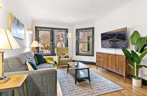 North Center Apartment | Apartments in Chicago, IL, USA