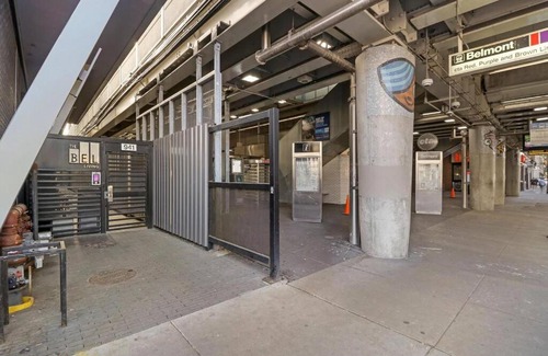 Lakeview Apartment | Apartments in Chicago, IL, USA