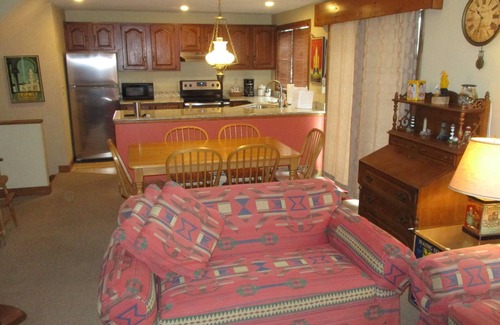 The Galena Territory House | Beautiful townhome in Galena Territories Sleeps 9, 4 BR, close to Owners Club.