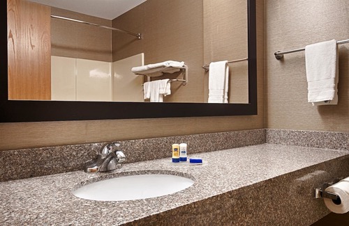 Pontiac Hotel | Best Western Pontiac Inn
