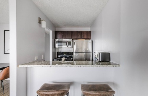 Near North Side Apartment | Blueground | Gold Coast, BBQ & gym, nr Hancock