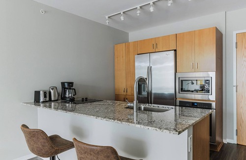Streeterville Apartment | Blueground | River North, rooftop & pool, nr Mart