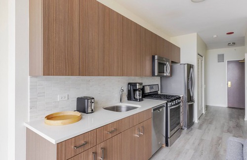Streeterville Apartment | Blueground | Streeterville, rooftop pool, nr Navy Pier