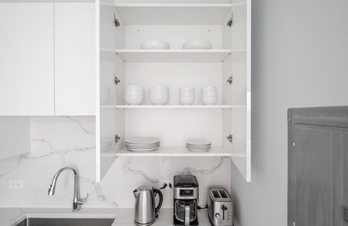 Downtown Chicago Apartment | Blueground | The Loop, elevator, nr Willis Tower