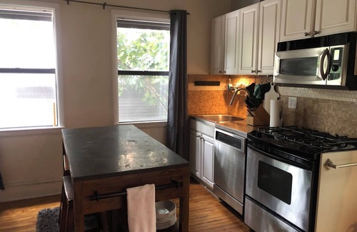 West Loop Apartment | Chic 3 bedroom updated and vintage apt with WiFi in a Chicago 1880s firehouse