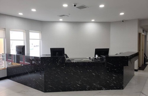 Westmont Hotel | Chicago Club Inn & Suites
