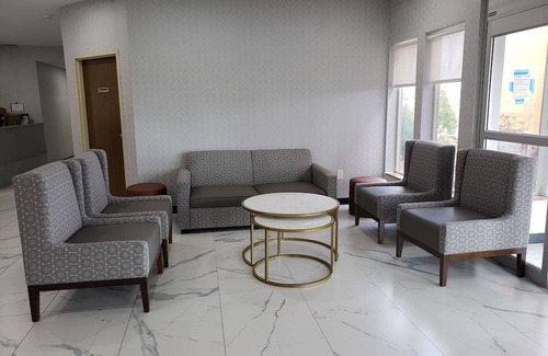 Westmont Hotel | Chicago Club Inn & Suites