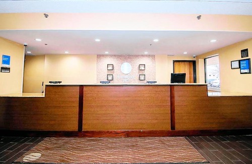 Arlington Heights Hotel | Comfort Inn Arlington Heights - O'Hare Airport