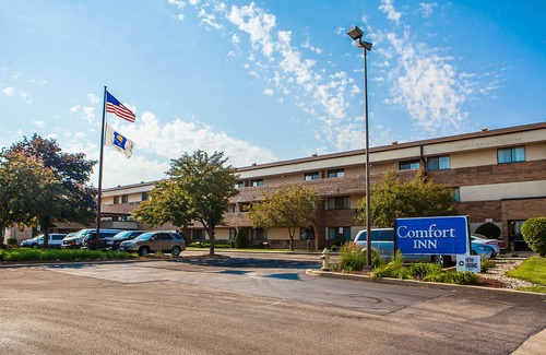 Arlington Heights Hotel | Comfort Inn Arlington Heights - O'Hare Airport