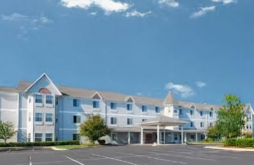 Geneva Hotel | Comfort Inn & Suites Geneva - West Chicago