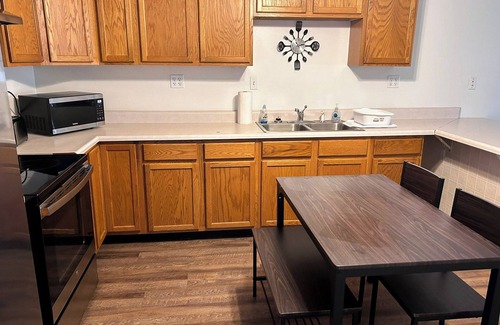 Macomb House | Cozy 2BR, 1BA Getaway in Macomb, IL