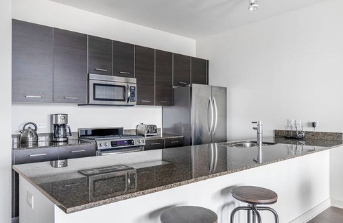River West Apartment | Delightful River West 2BR w/Gym & Firepits, nr L Stop, by Blueground