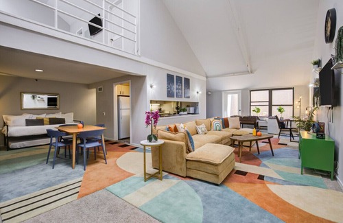 Printers Row Apartment | DOWNTOWN PENTHOUSE Vintage Loft #4 +private balcony & gym