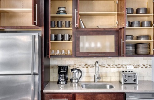 Lakeview Apartment | Dreamy Lakeview 2BR w/ Patio, W/D, walk to Wrigley Field, by Blueground