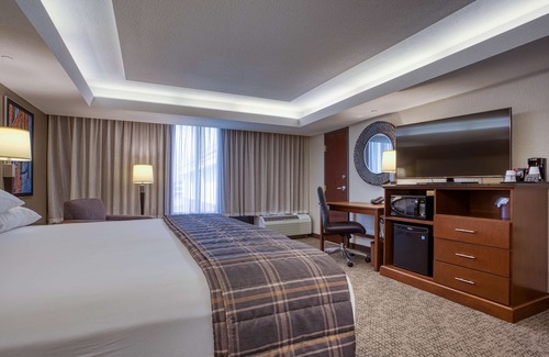 Fairview Heights Hotel | Drury Inn & Suites St. Louis - Fairview Heights