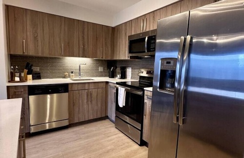 Near West Side Apartment | Flexhome Medical District 1BR - Pool + Gym (CHI30)