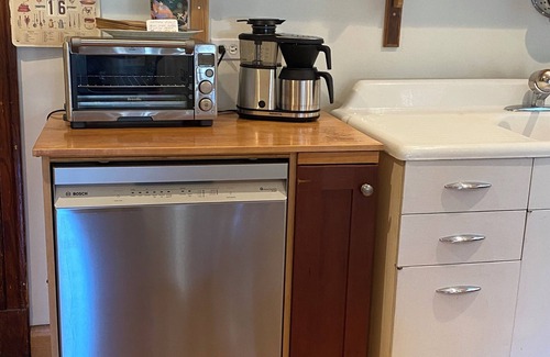 St. Ben's Apartment | Fully restored 1900's 2-Flat on Chicago’s family friendly quiet North Side.