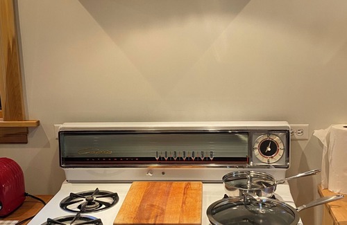 St. Ben's Apartment | Fully restored 1900's 2-Flat on Chicago’s family friendly quiet North Side.