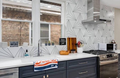 West Ridge House | Gorgeous Bunglow Nestled in a Quit Neighborhoodnn