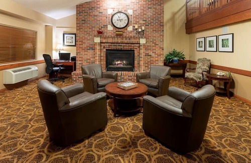 Orange Prairie Hotel | GrandStay Hotel & Suites - Peoria