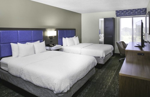 Elgin Hotel | Hampton Inn Chicago Elgin/I-90