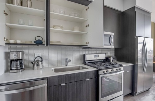 The Loop Apartment | Hip South Loop 1BR w/Gym & Game Room, nr Top Schools, by Blueground
