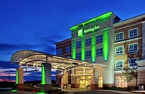 Aurora Hotel | Holiday Inn Aurora North - Naperville, an IHG Hotel