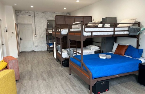Pulaski Park Hostel | Hostel ∙ 8 guests