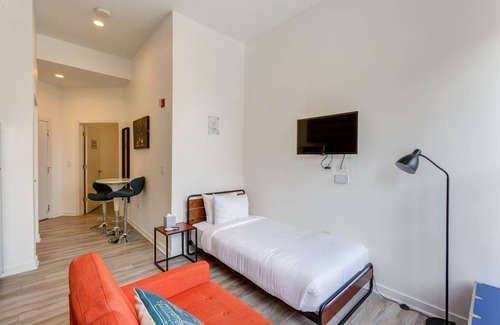 River West Hotel | Hotel ∙ 1 guest