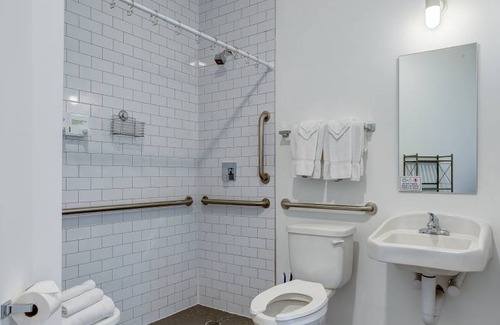 River West Hotel | Hotel ∙ 1 guest