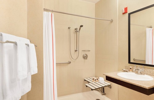 Old Town Triangle Hotel | Hotel Lincoln