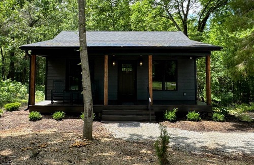 Carbondale House | House ∙ 1 bedroom ∙ 4 guests