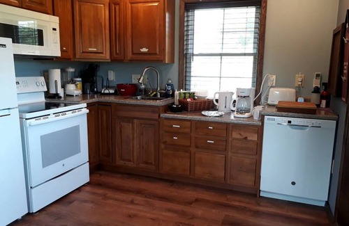 Murrayville House | House ∙ 1 bedroom ∙ 6 guests