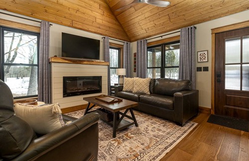 Carbondale House | House ∙ 2 bedrooms ∙ 5 guests