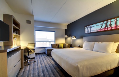 Evanston Hotel | Hyatt House Chicago/Evanston