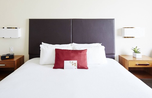 Champaign Hotel | I Hotel And Conference Center